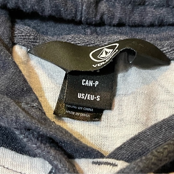 MEN’S VOLCOM LONG SLEEVE PULL OVER - Picture 2 of 4